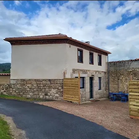 La Cabane Des Remparts *