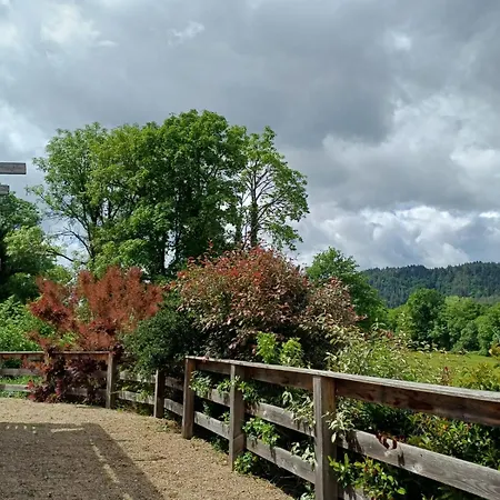 la cabane des remparts Hébergement de vacances *